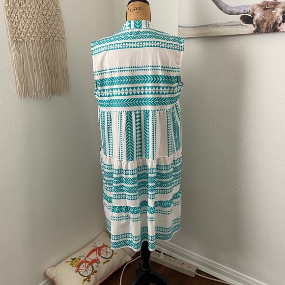 Fun summer dress - Picture 3 of 3